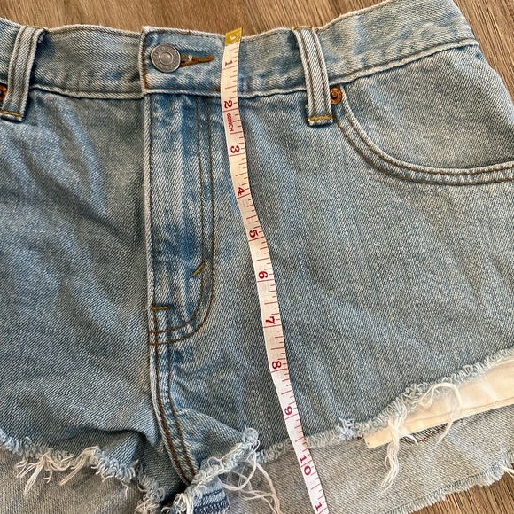 Vintage Levi relaxed shorts 550 size 4 - Picture 3 of 7
